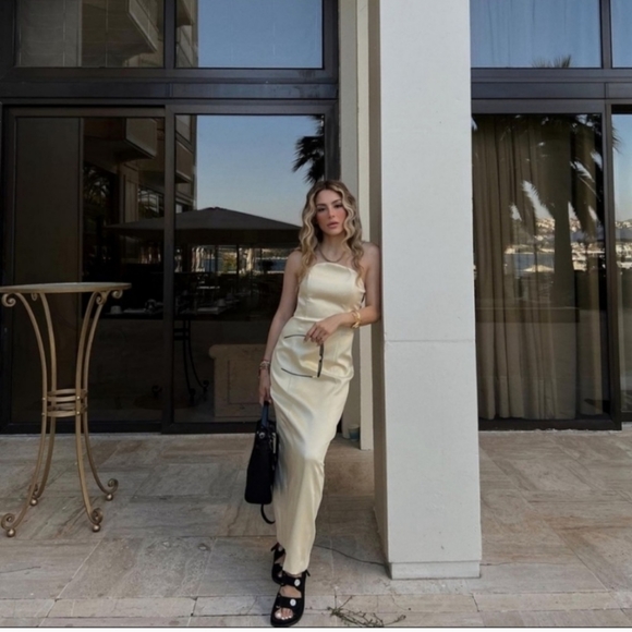 NWT Zara Satin Effect Cream Maxi Dress - Picture 1 of 14